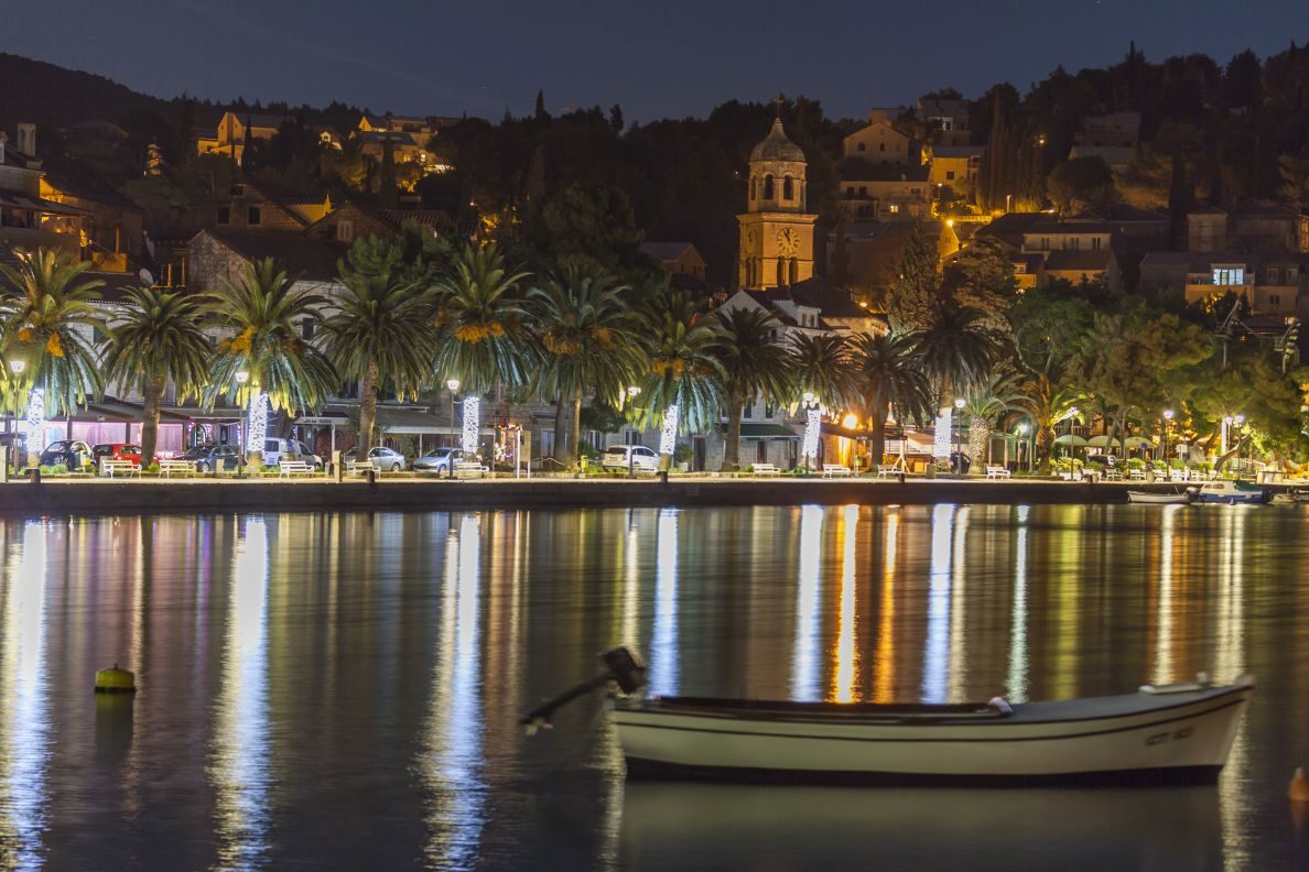 Cavtat noću