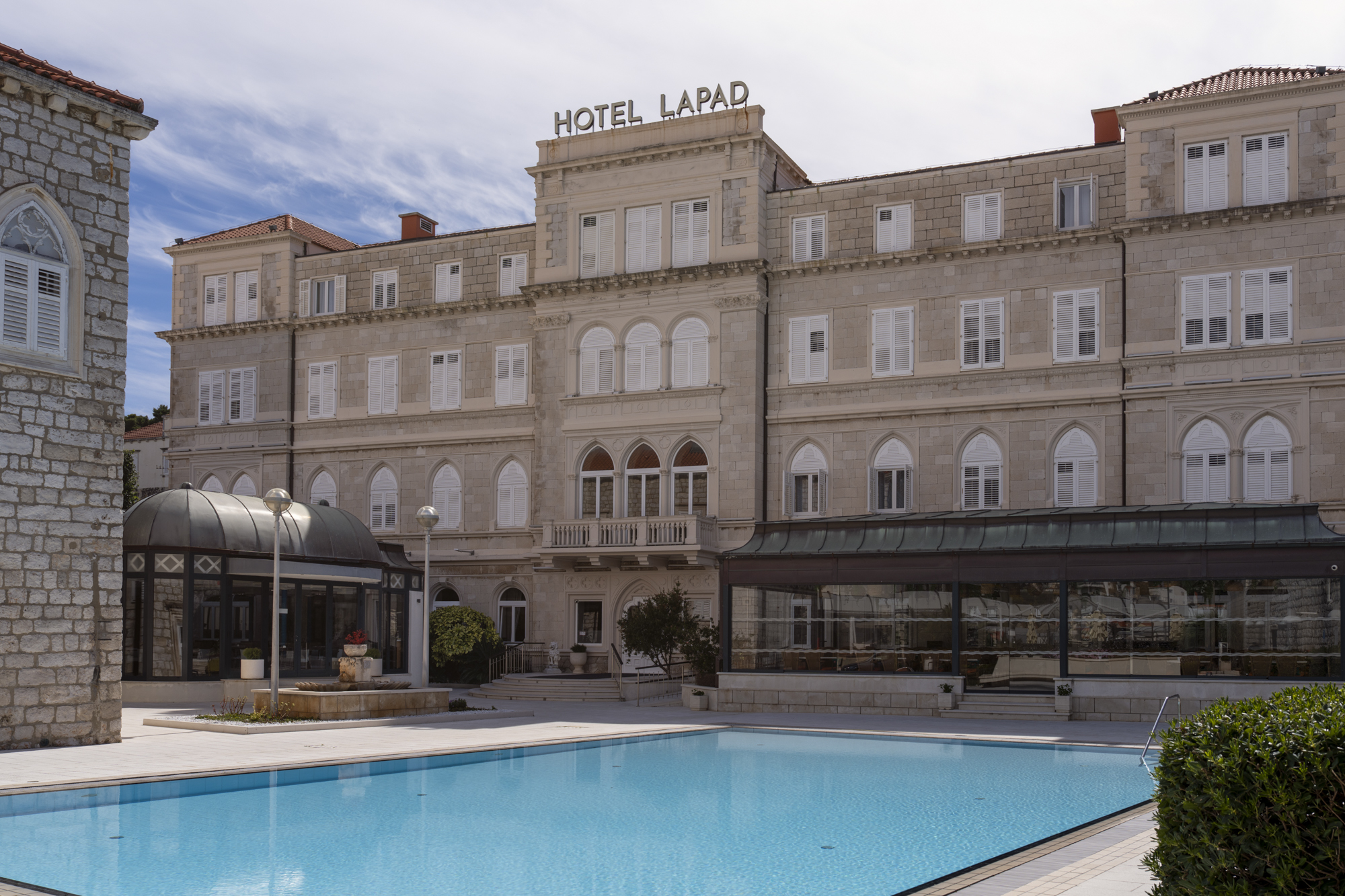 HOTEL LAPAD d.o.o.