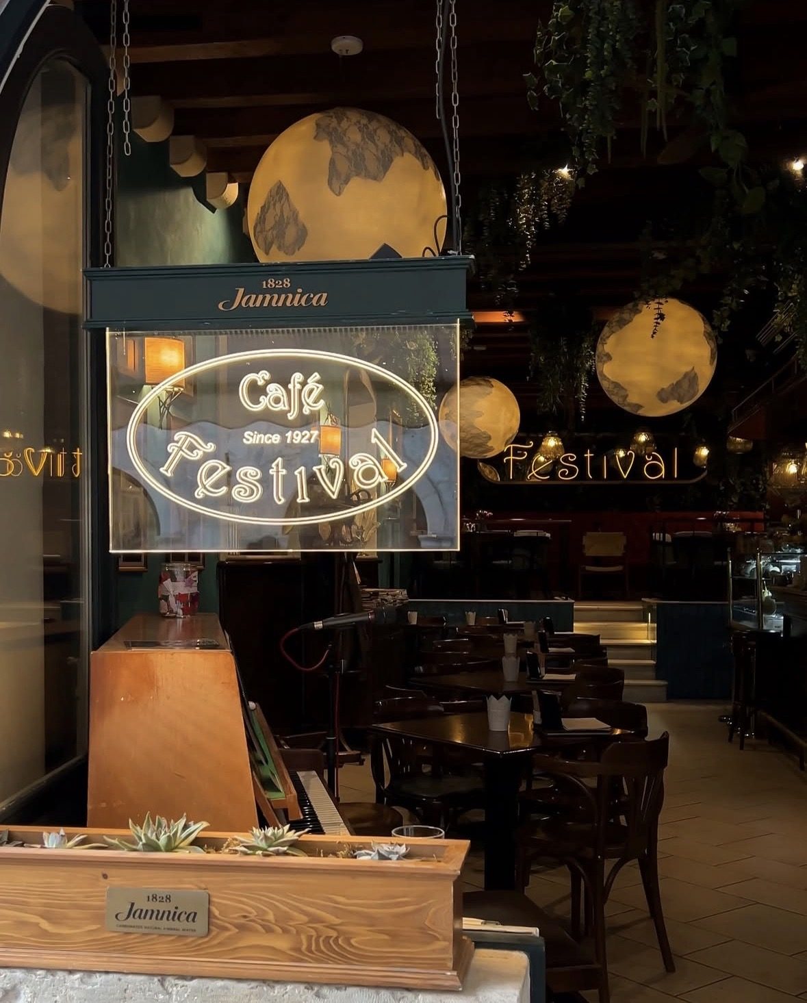 Cafe Festival