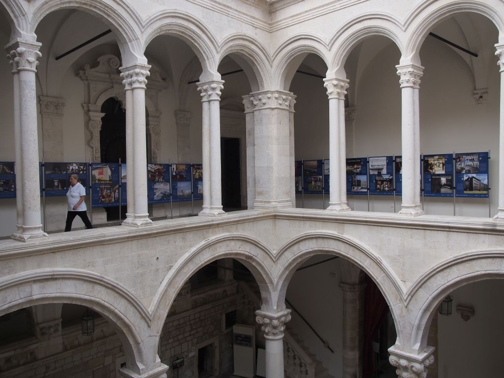 Izložba utjecajnih baštinskih projekata u Kneževu dvoru