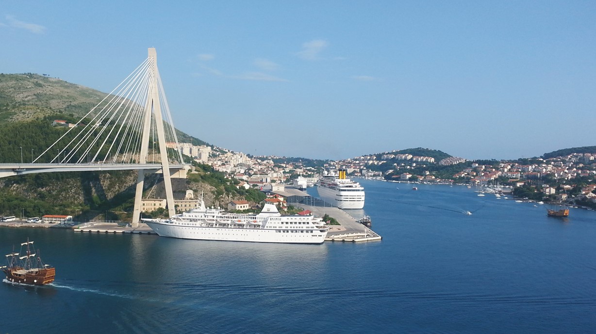 Grad spreman za doček prvog ovogodišnjeg cruisera