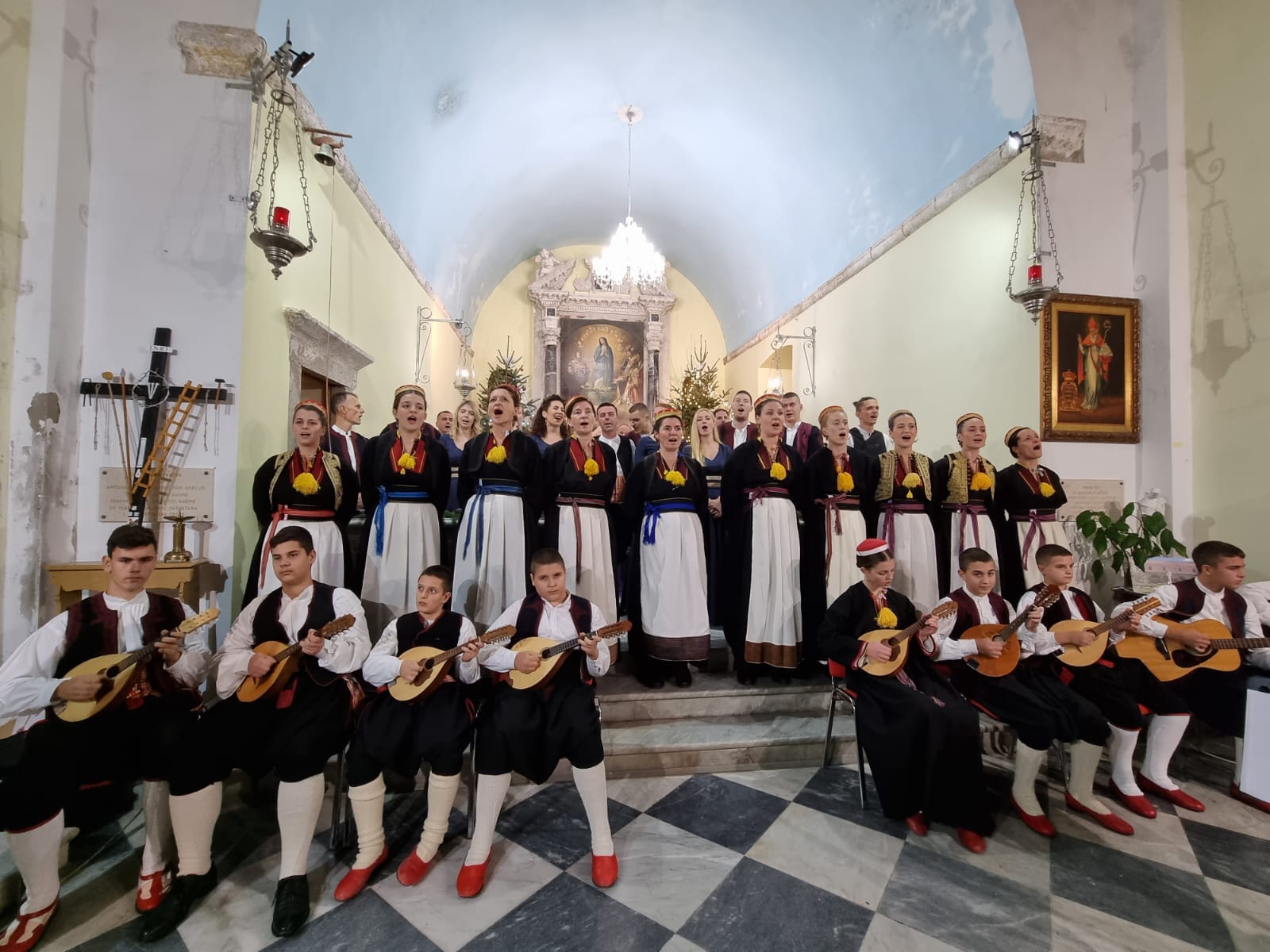 Feel the unique scents of Christmas in Konavle