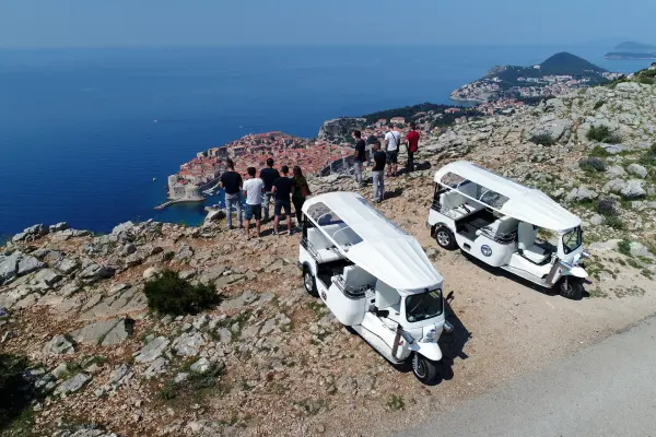 Sustainable Panoramic Tour of Dubrovnik: Eco Tuk-Tuk as an Attractive Incentive Idea