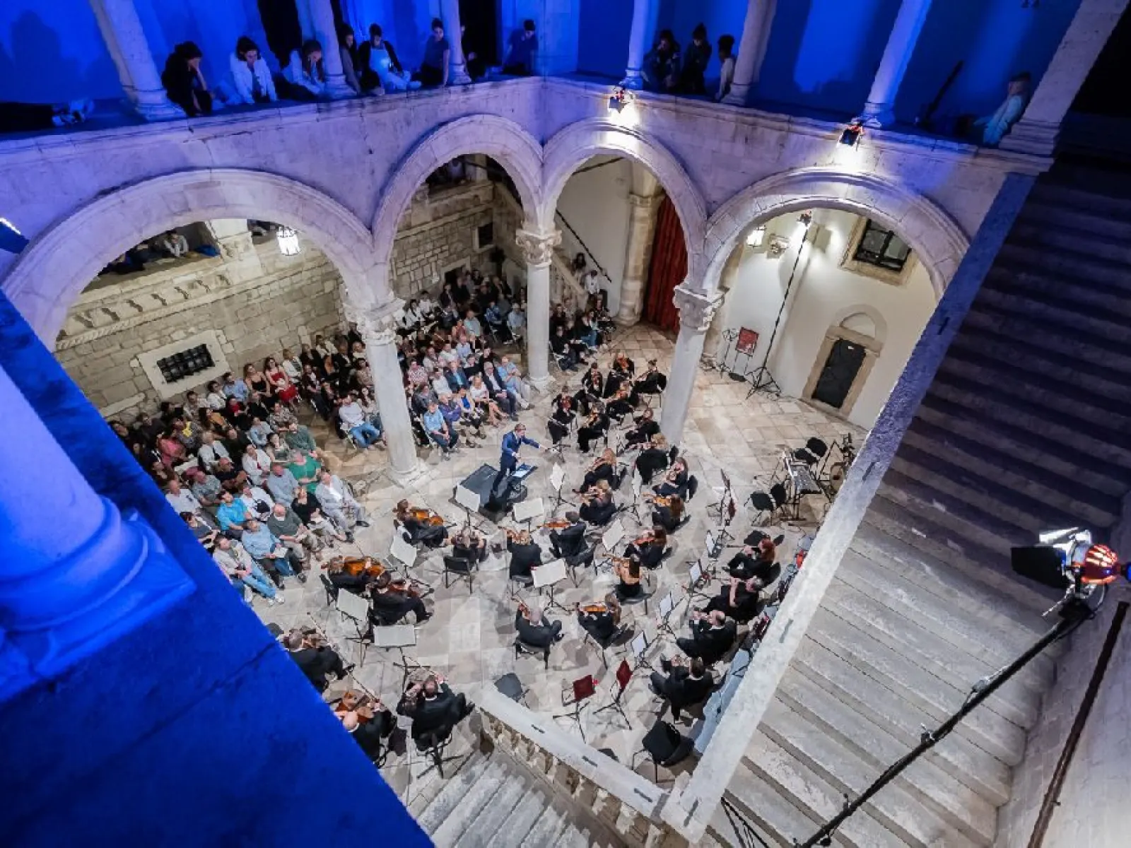 DSO, ANDREA TARANTINO, dirigent & JANKO FRANKOVIĆ, violončelo